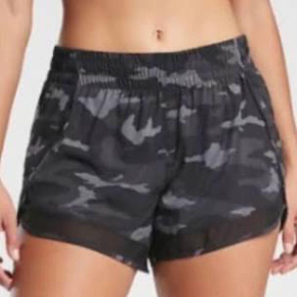 Athleta Printed Mesh Racer Run Short 4"